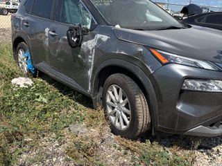 2023 Nissan Rogue SV FWD - Primary Damage Right Image